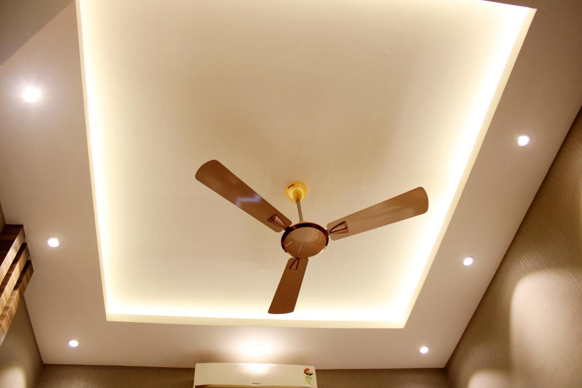 The Hotel Ambassador Inn Varanasi Exterior foto